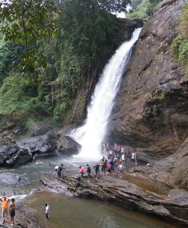 Sentinel Rock Trekking